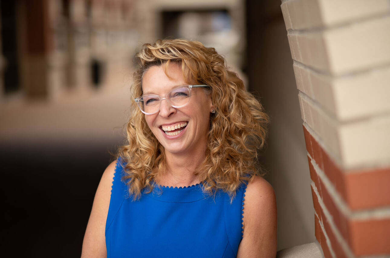 Cathy Meyer-Looze Headshot